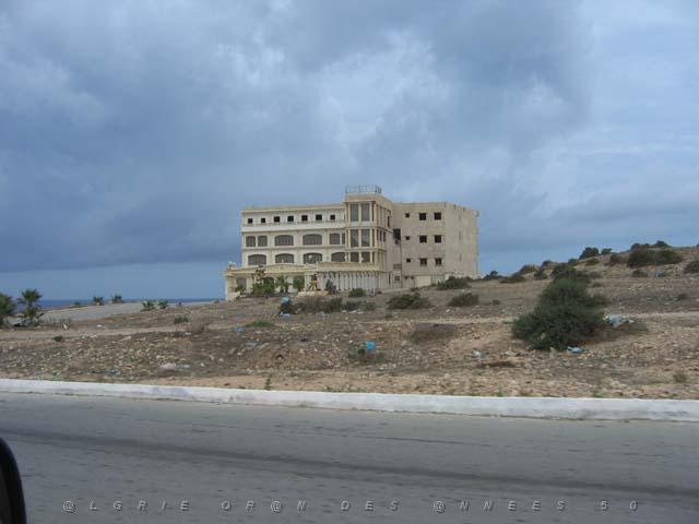 VOYAGE ORAN SEPTEMBRE 2006 220 14 sept. 06 - matin -ROUTE DE LA CORNICHE VERS LES ANDALOUSES.JPG